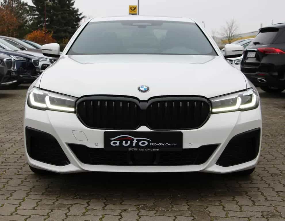 BMW 5 Limousine 520 d xDrive M Sport 09/2022-photo-1