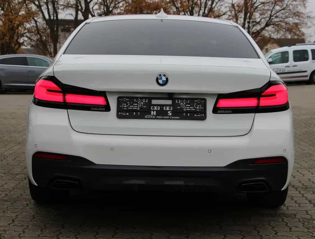 BMW 5 Limousine 520 d xDrive M Sport 09/2022-photo-4
