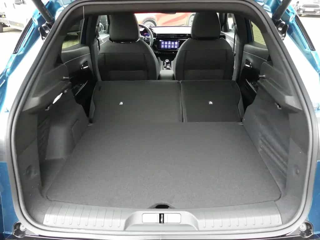 Alfa Romeo Junior IBRIDA Q4 1.2 VGT 145PS DCT6 SCHIEBEDACH 01/2026-photo-36