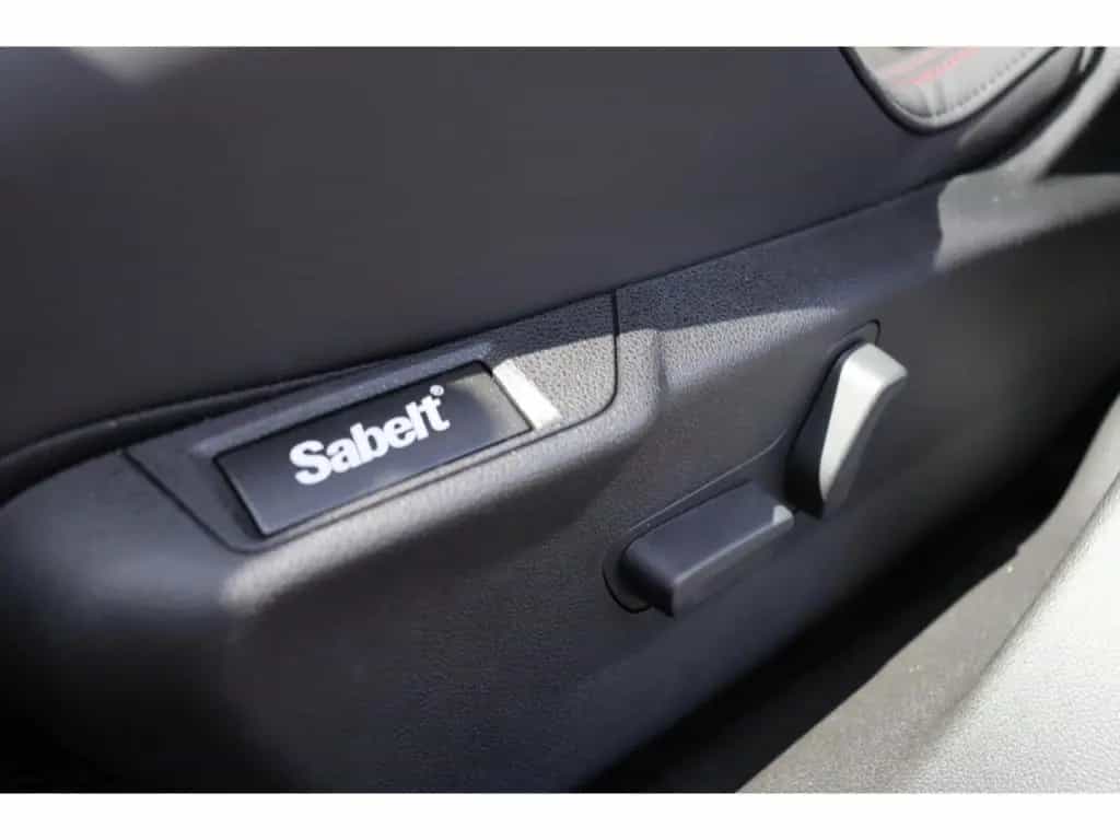 Alfa Romeo Junior IBRIDA Q4 1.2 VGT 145PS DCT6 SPORT SABELT 01/2026-photo-12