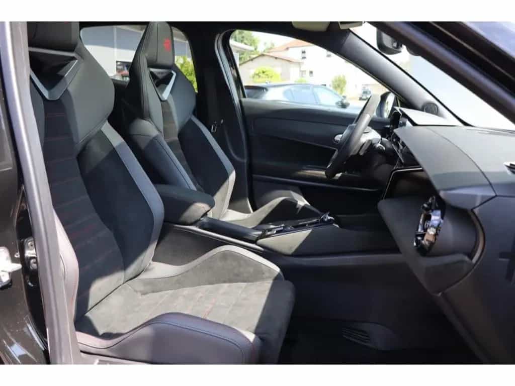 Alfa Romeo Junior IBRIDA Q4 1.2 VGT 145PS DCT6 SPORT SABELT 01/2026-photo-16