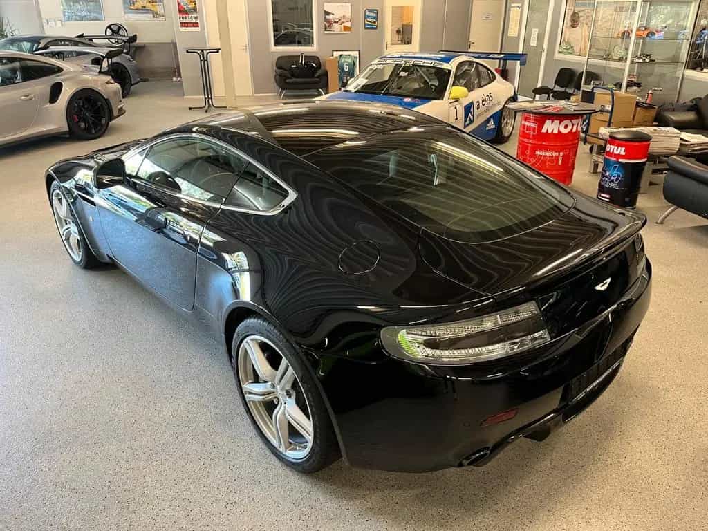 Aston Martin V8 Vantage 4.7l **MANUAL** 1 Owner** 01/2012-photo-4