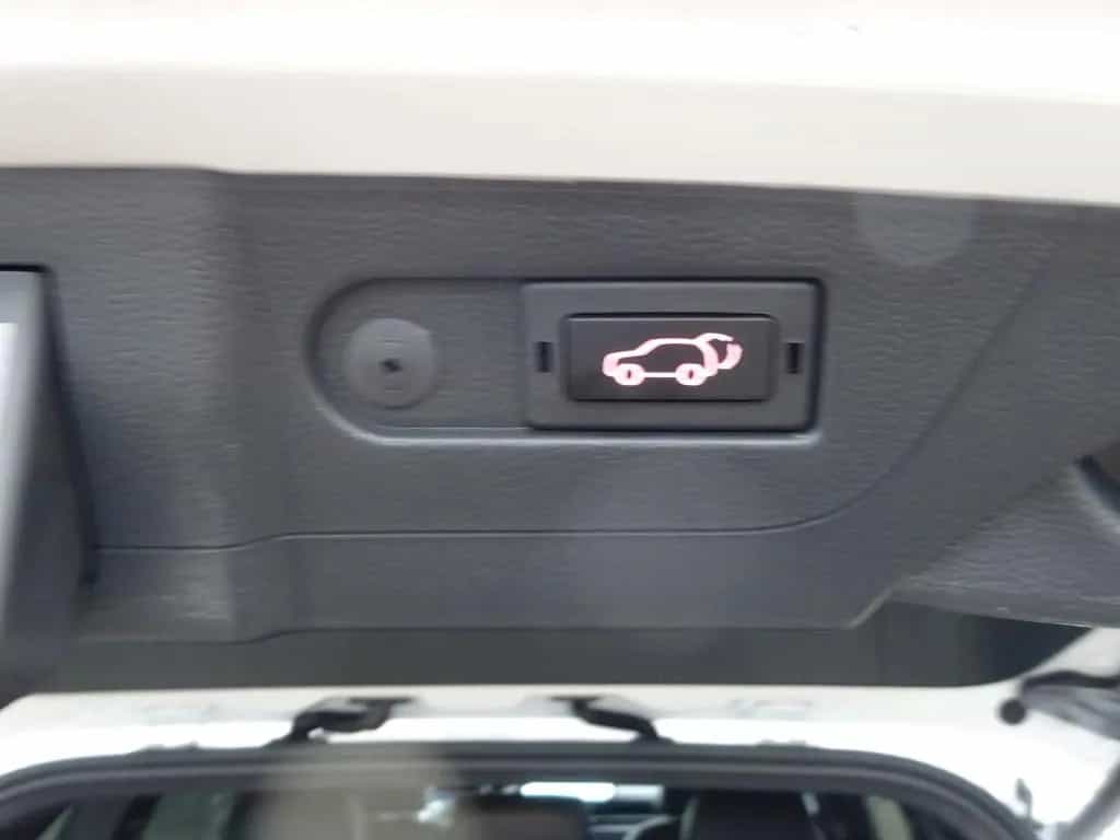 KGM Rexton 2.2 E-XDI 4WD 8AT MY25 Black 3.5t 10/2025-photo-8