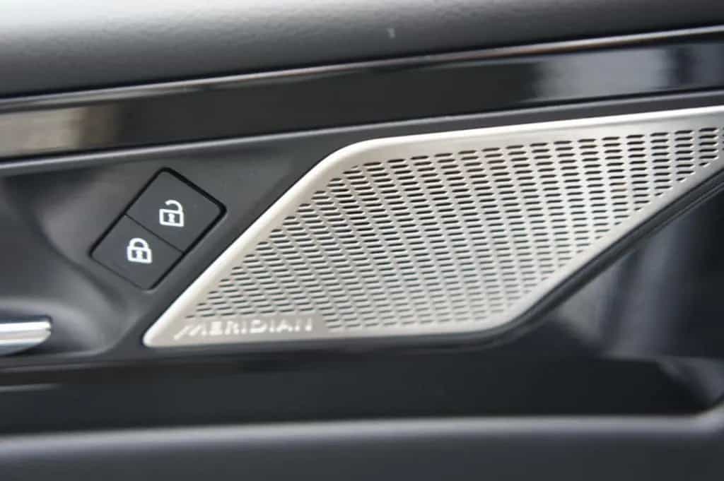 Jaguar XE R-Dynamic SE 4x4*LEDER*MERIDIAN*LED*360* 04/2021-photo-13