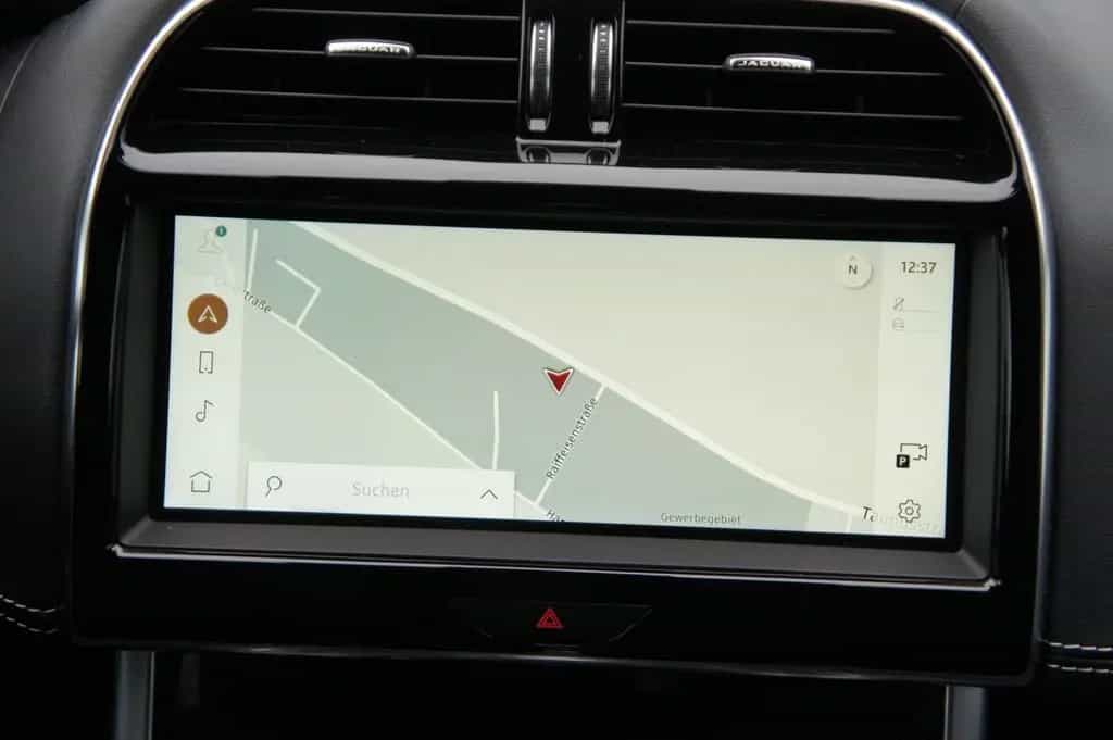 Jaguar XE R-Dynamic SE 4x4*LEDER*MERIDIAN*LED*360* 04/2021-photo-16