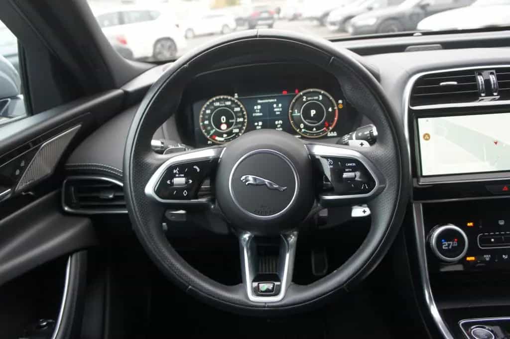 Jaguar XE R-Dynamic SE 4x4*LEDER*MERIDIAN*LED*360* 04/2021-photo-19