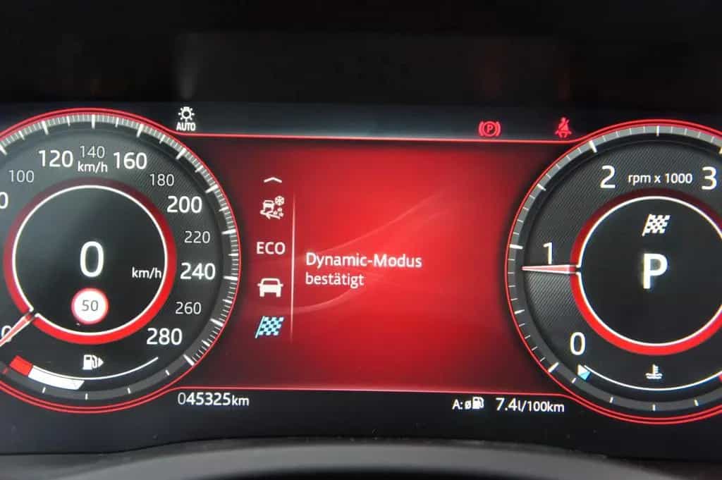 Jaguar XE R-Dynamic SE 4x4*LEDER*MERIDIAN*LED*360* 04/2021-photo-21