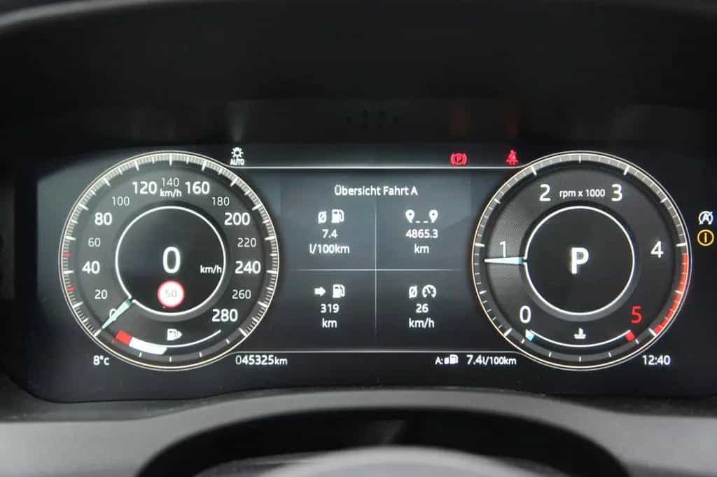 Jaguar XE R-Dynamic SE 4x4*LEDER*MERIDIAN*LED*360* 04/2021-photo-27