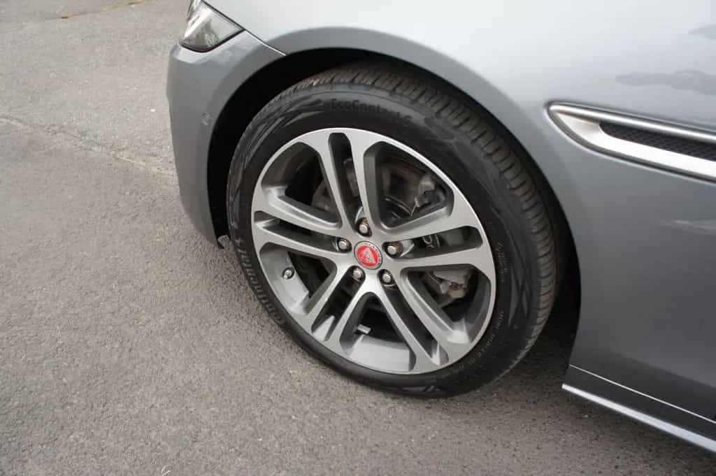 Jaguar XE R-Dynamic SE 4x4*LEDER*MERIDIAN*LED*360* 04/2021-photo-9
