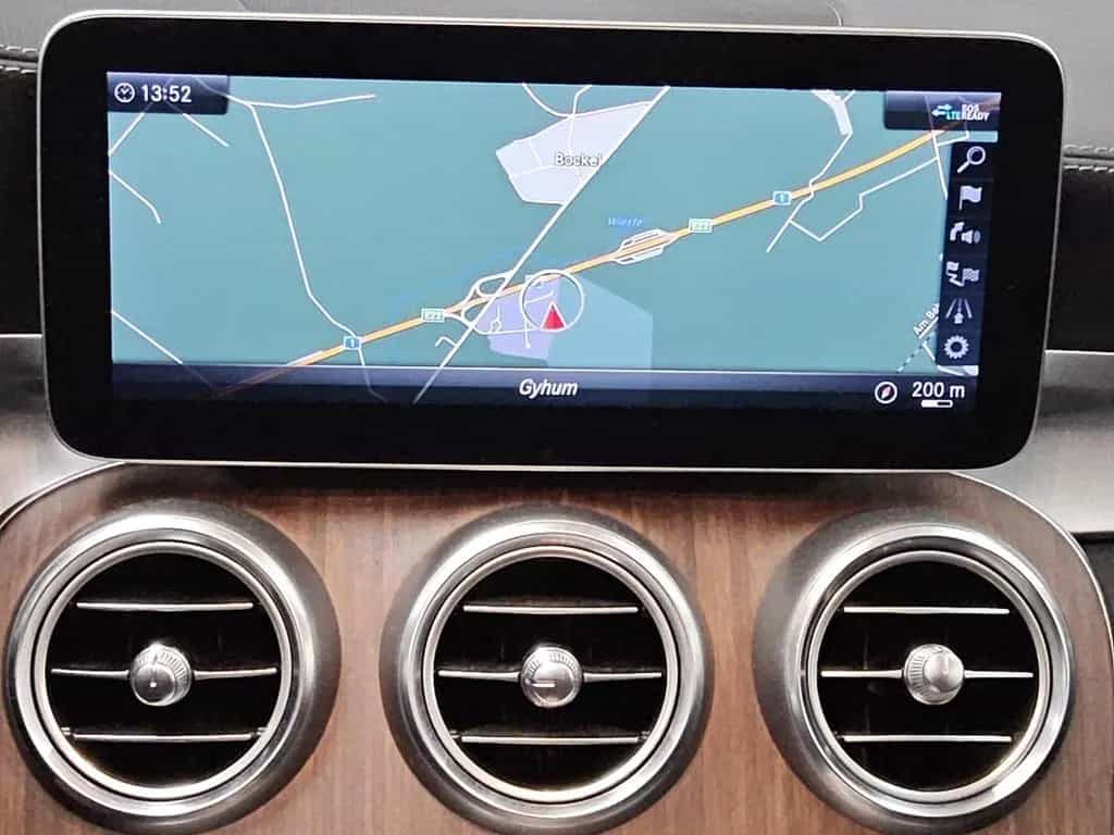 Mercedes-Benz C 300 Avantgarde Airm. Navi Multibeam GSD StHzg 09/2019-photo-6
