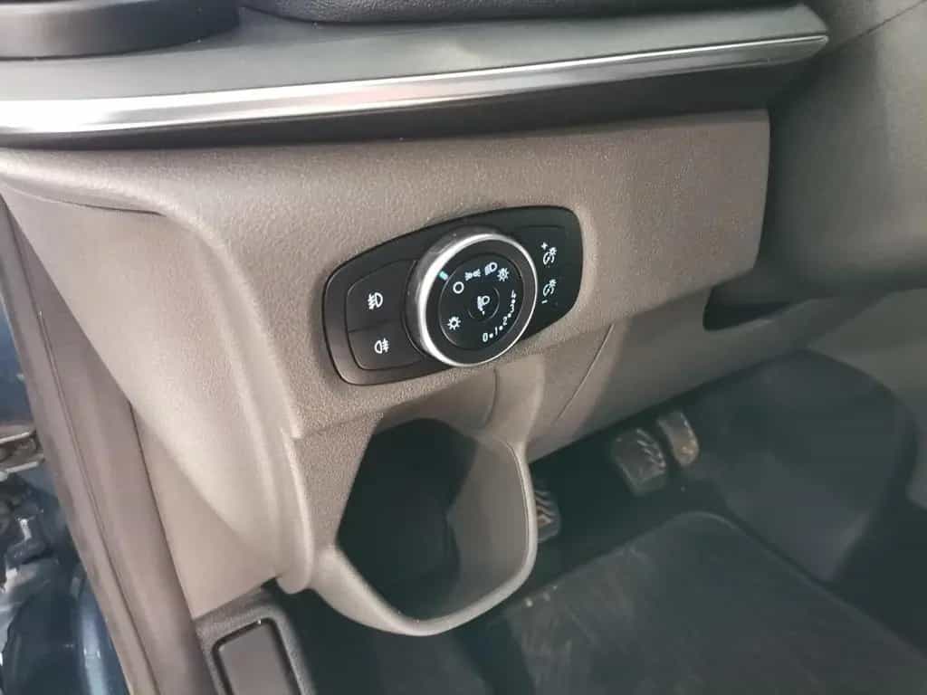 Ford Tourneo Custom 2.0 TDCi L1 Titanium PDC|SHZ|GRA 05/2018-photo-15