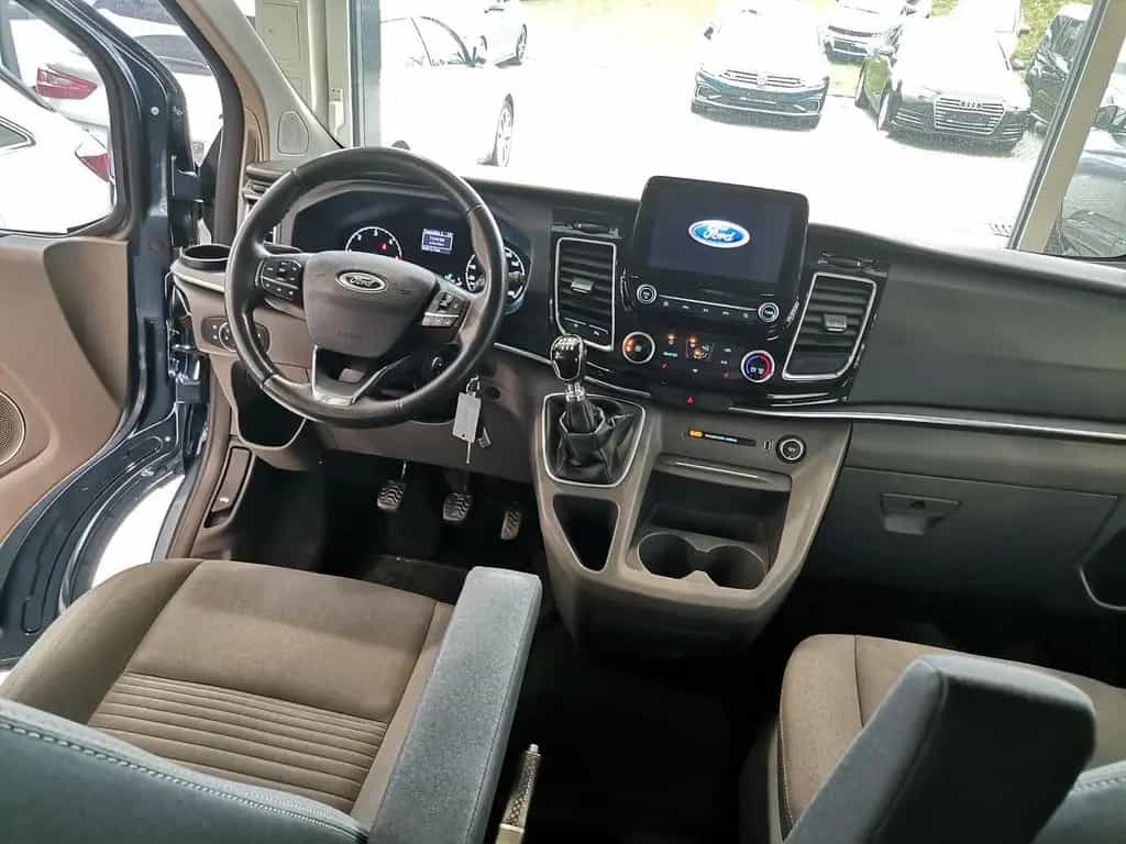 Ford Tourneo Custom 2.0 TDCi L1 Titanium PDC|SHZ|GRA 05/2018-photo-9