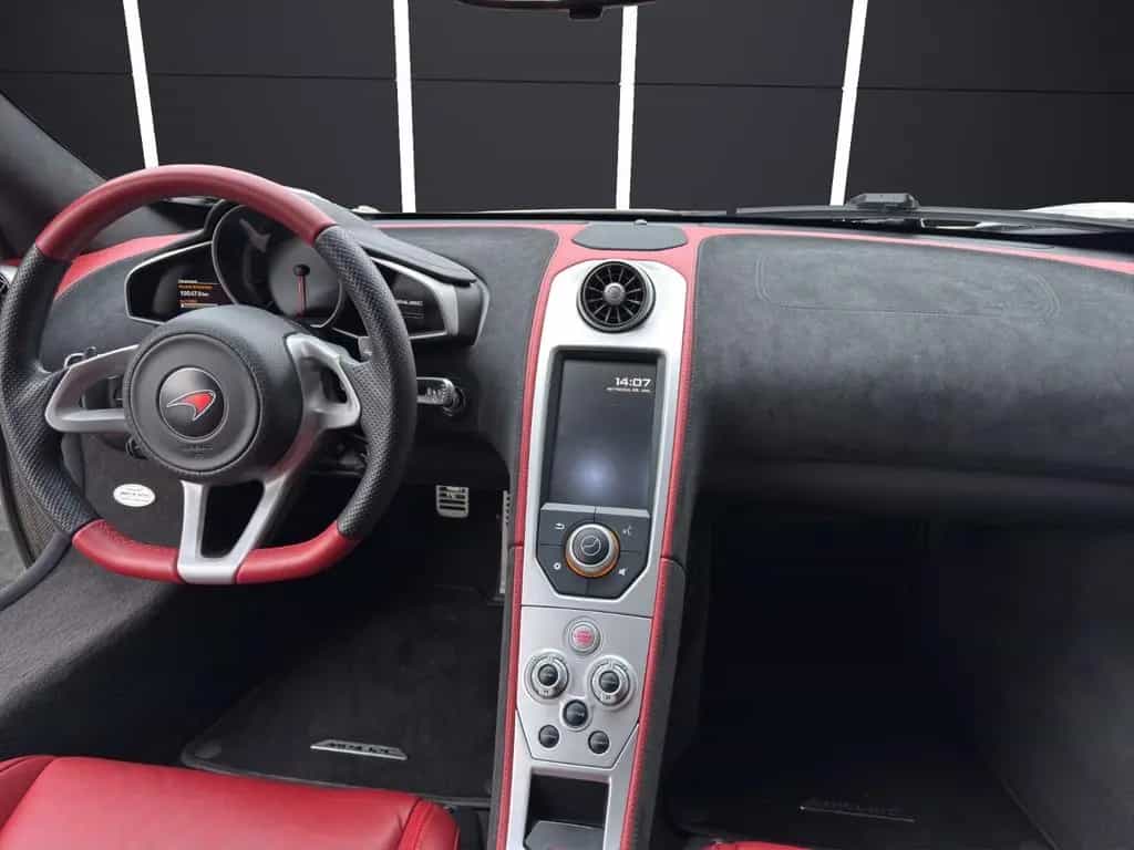 McLaren MP4-12C 3.8V8*1HAND*CARBON*SCHECKHEFT*UNFALLFREI 03/2012-photo-11