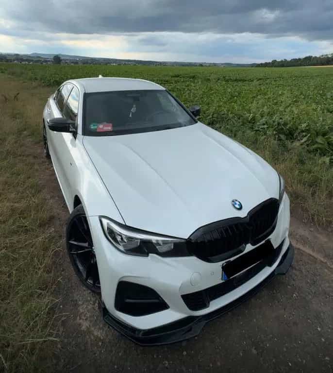 BMW 3 Series 320i xDrive M-Paket (184 PS 11/2021-photo-2