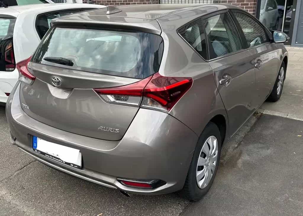 Toyota Auris Automatik Rückfahrkamera Start/Stop 02/2016-photo-1