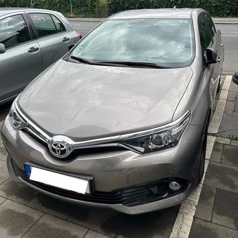 Toyota Auris Automatik Rückfahrkamera Start/Stop 02/2016-photo-2