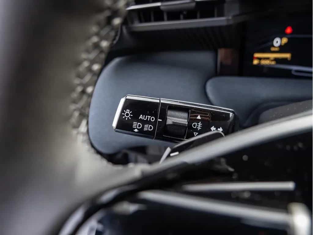 Citroën C5 Aircross 1.2 145 Hybrid MAX NAVI ACC HUD LED 11/2025-photo-19