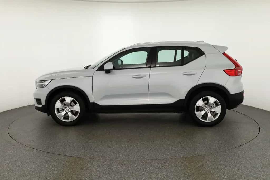 Volvo XC40 T4 Momentum Pro LED Kamera Sitzheizung Navi 07/2019-photo-1