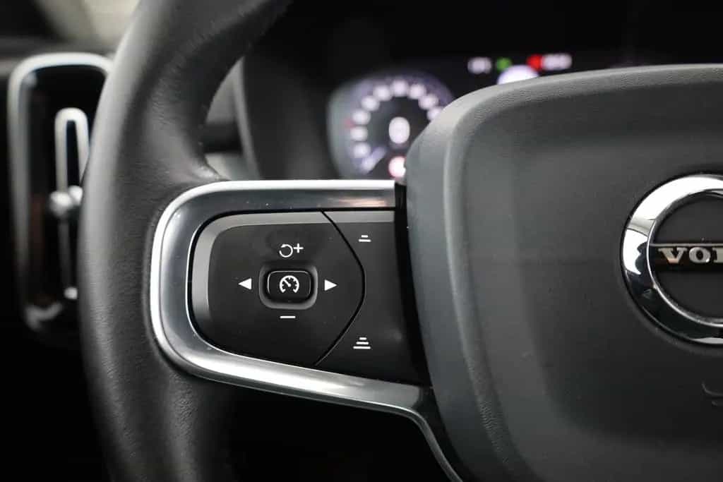 Volvo XC40 T4 Momentum Pro LED Kamera Sitzheizung Navi 07/2019-photo-14