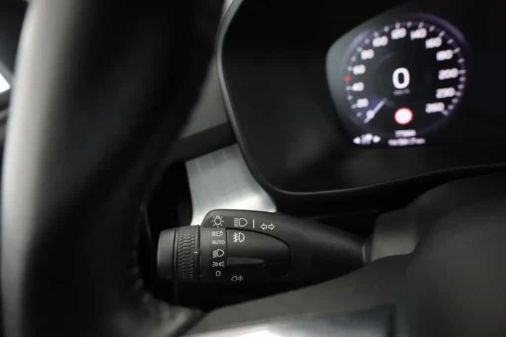 Volvo XC40 T4 Momentum Pro LED Kamera Sitzheizung Navi 07/2019-photo-17