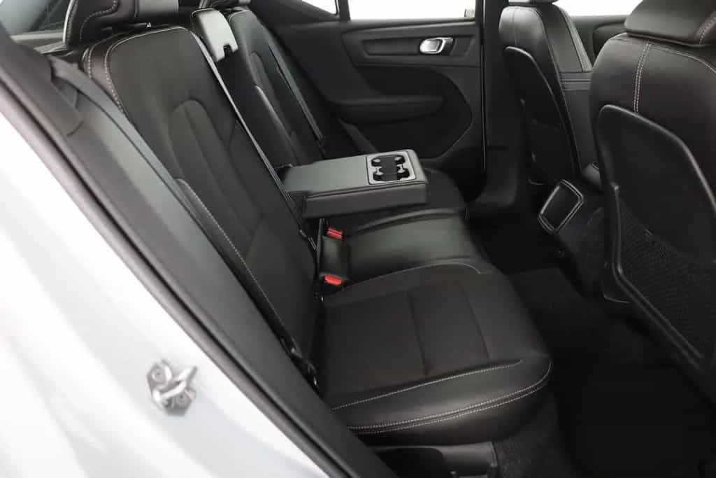 Volvo XC40 T4 Momentum Pro LED Kamera Sitzheizung Navi 07/2019-photo-22