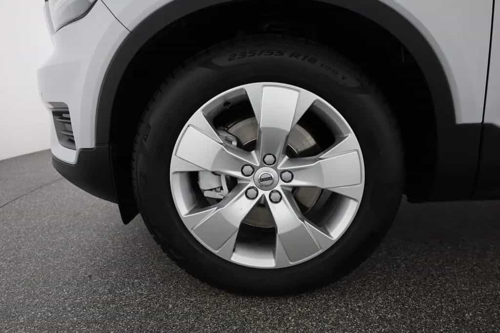 Volvo XC40 T4 Momentum Pro LED Kamera Sitzheizung Navi 07/2019-photo-28