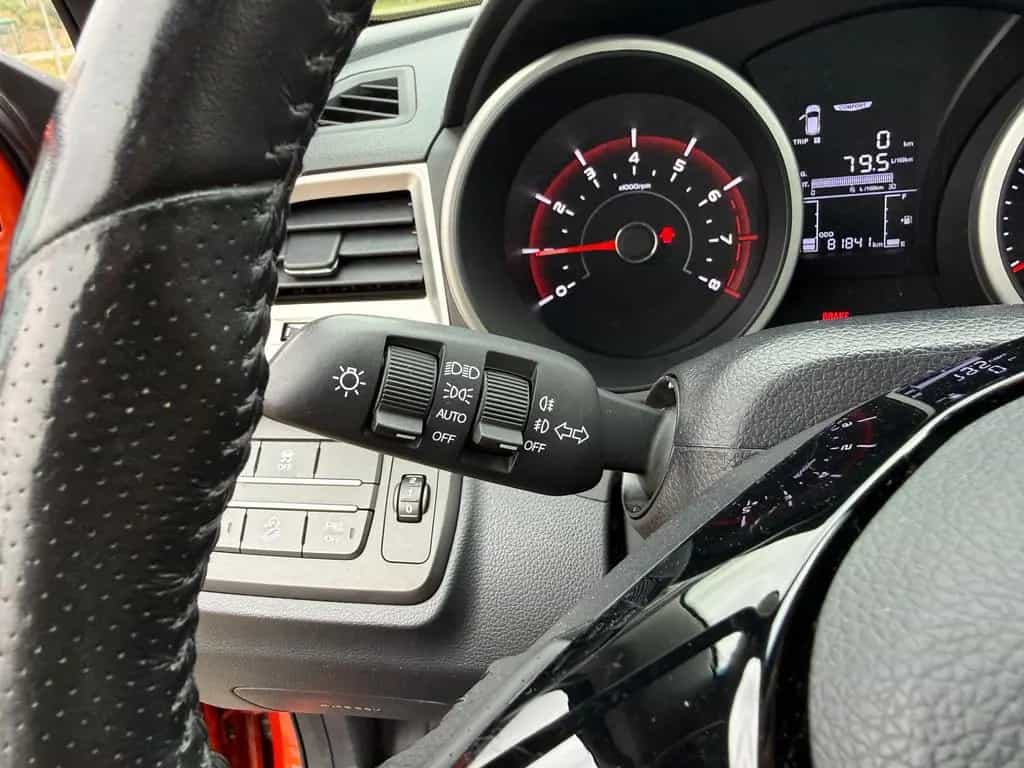 Ssangyong Tivoli Quartz 4x2 12/2019-photo-12