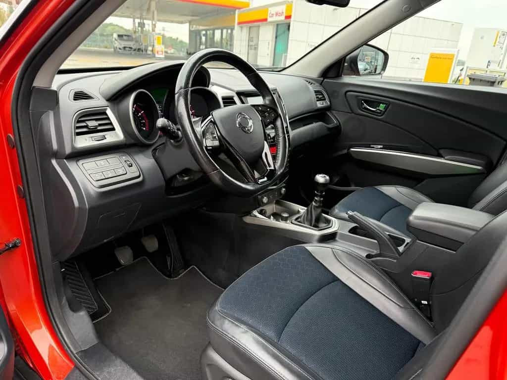 Ssangyong Tivoli Quartz 4x2 12/2019-photo-4