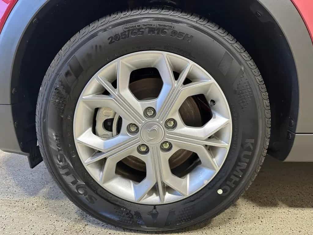Ssangyong Tivoli 1.5 P Quartz 4x2 Navi|RFK|LED 06/2025-photo-6