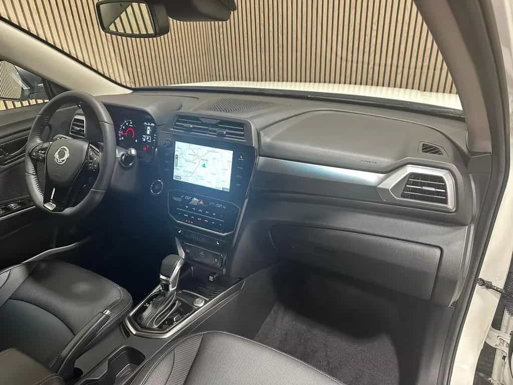 KGM Tivoli 1.5 T-GDi 120kW Blackline AT LED|Navi|SHZ 06/2025-photo-8