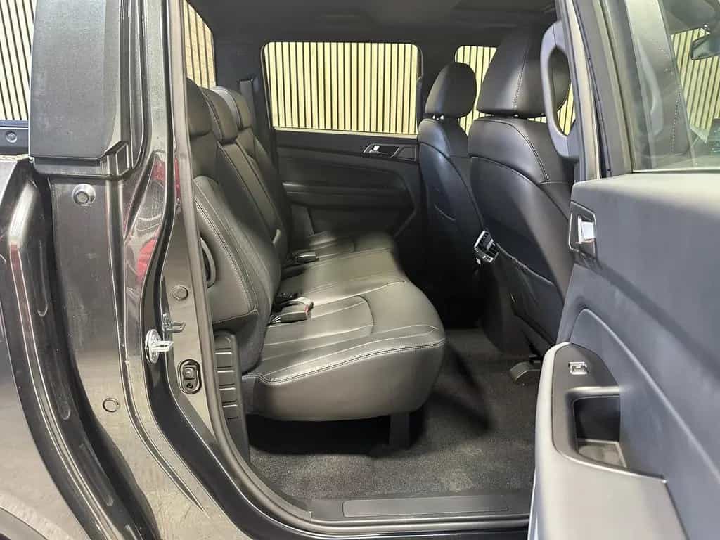 Ssangyong MUSSO 2.2 D 4WD AT Sapphire Elegance|20Z|Pano 06/2025-photo-19