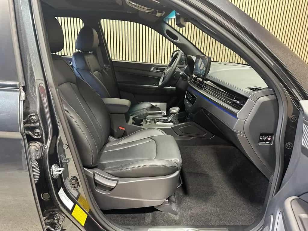 Ssangyong MUSSO 2.2 D 4WD AT Sapphire Elegance|20Z|Pano 06/2025-photo-9