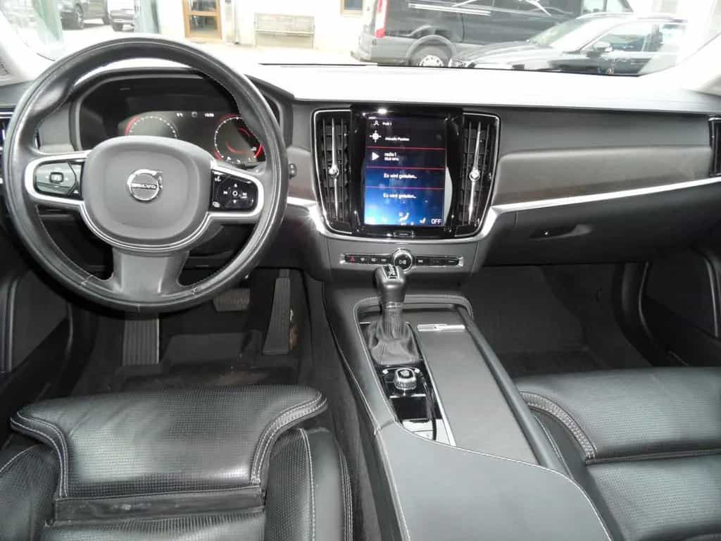 Volvo V90 Cross Country AWD 01/2019-photo-9