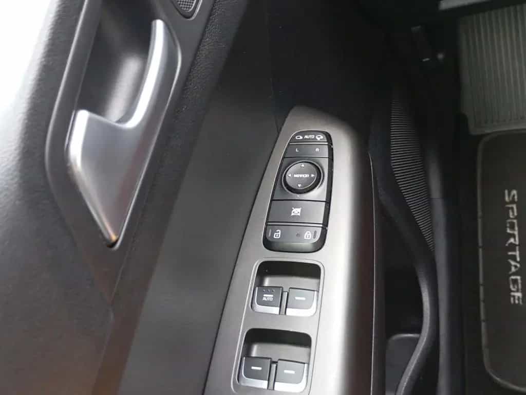 Kia Sportage Vision 1,6 CRDI 4WD AUT. SHZ KLIM NAV 05/2020-photo-10