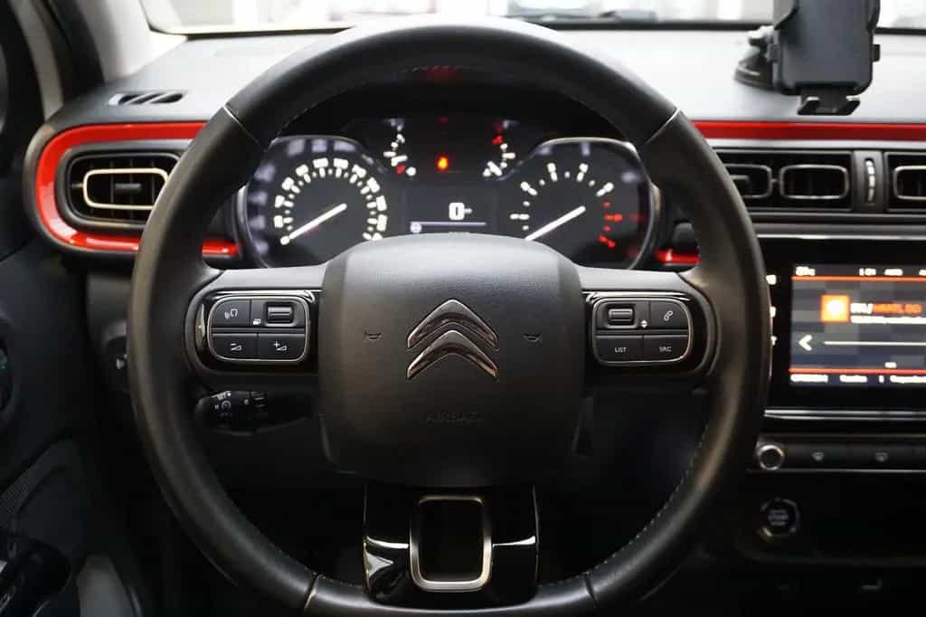Citroën C3 Shine NAVI, SITZHEIZUNG, KLIMAAUTOMATIK, PDC 04/2019-photo-10