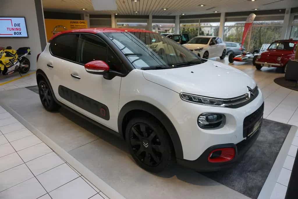 Citroën C3 Shine NAVI, SITZHEIZUNG, KLIMAAUTOMATIK, PDC 04/2019-photo-25