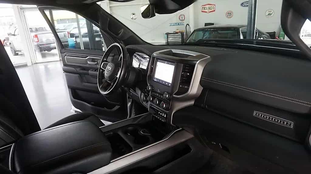 Dodge RAM 5.7 V8 HEMI 4x4 CREW-CAB*Leder*Navi*Tempo* 07/2022-photo-10