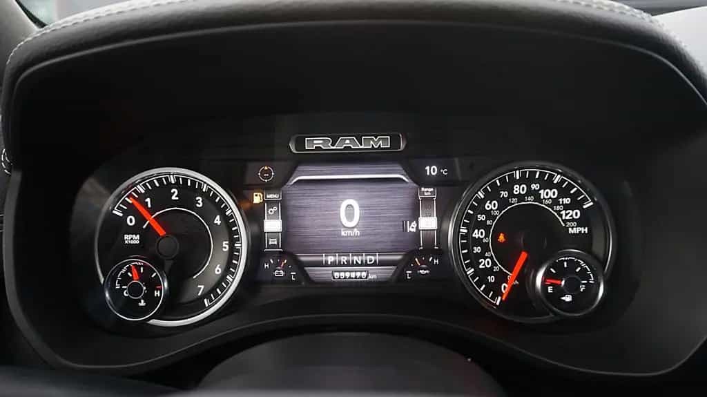 Dodge RAM 5.7 V8 HEMI 4x4 CREW-CAB*Leder*Navi*Tempo* 07/2022-photo-13