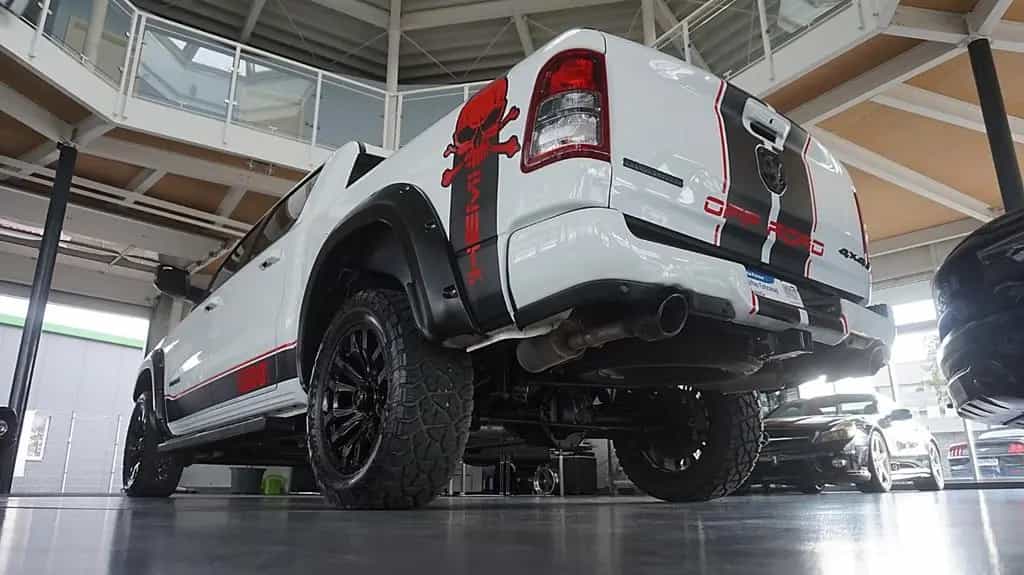 Dodge RAM 5.7 V8 HEMI 4x4 CREW-CAB*Leder*Navi*Tempo* 07/2022-photo-26