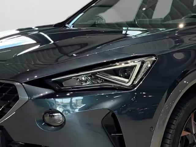 Cupra Formentor VZ 2.0 TSI 4Drive Panorama/AHK elektr. 09/2022-photo-4