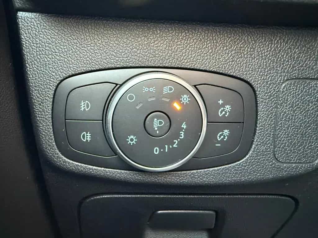 Ford Focus Turnier Cool & Connect AUTOMATIK PDC LED 07/2020-photo-9