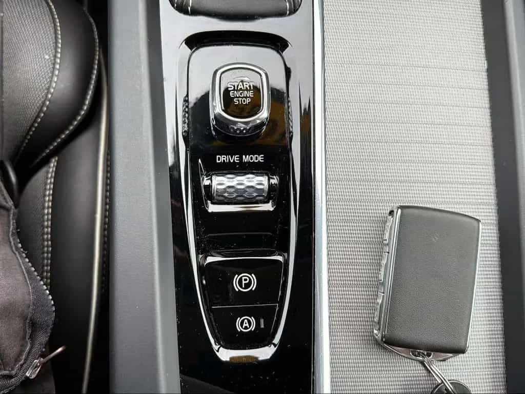 Volvo XC60 R Design 2WD 2.0 Diesel KAT Android Auto Me 08/2020-photo-12