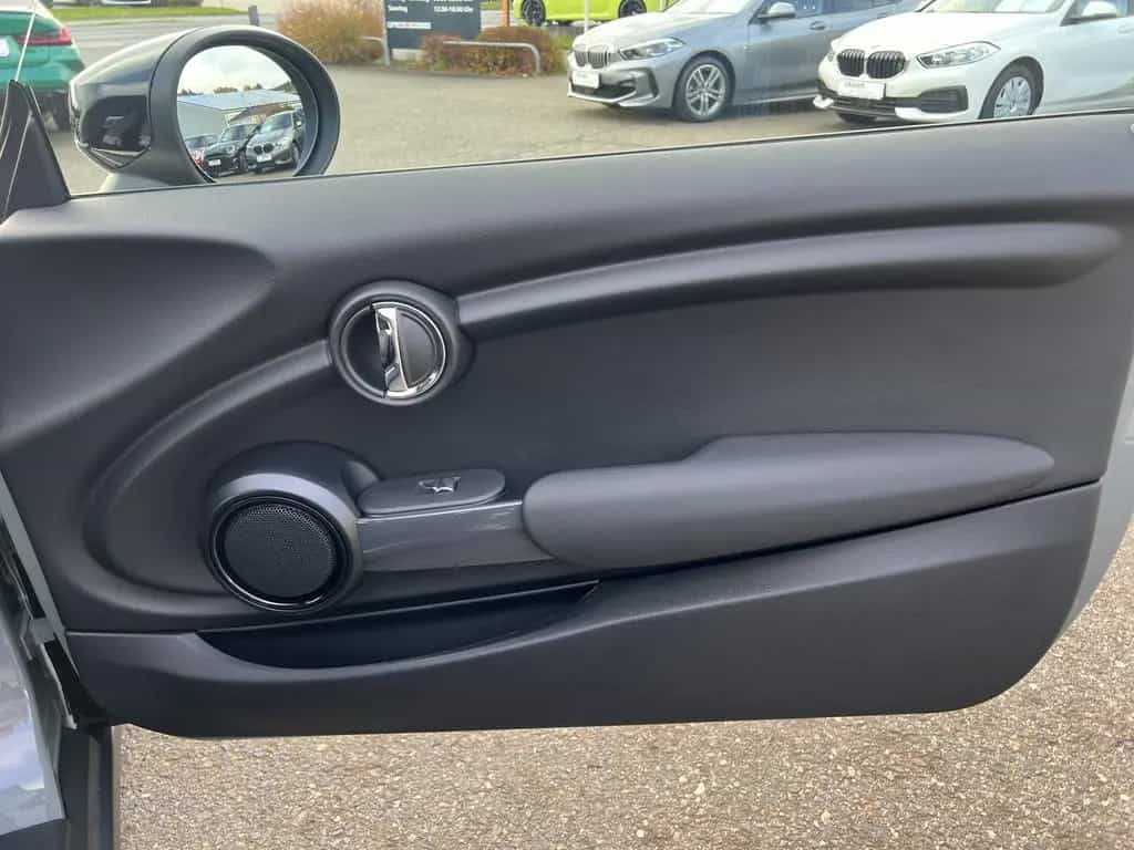 MINI Cooper Hatch DAB LED Tempomat Klima Shz 03/2022-photo-25