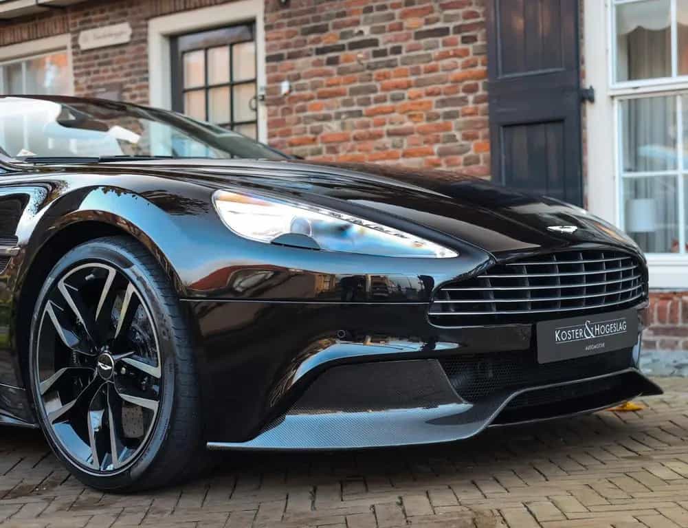 Aston Martin Vanquish Volante | Carbon - B&O - Camera 05/2017-photo-13