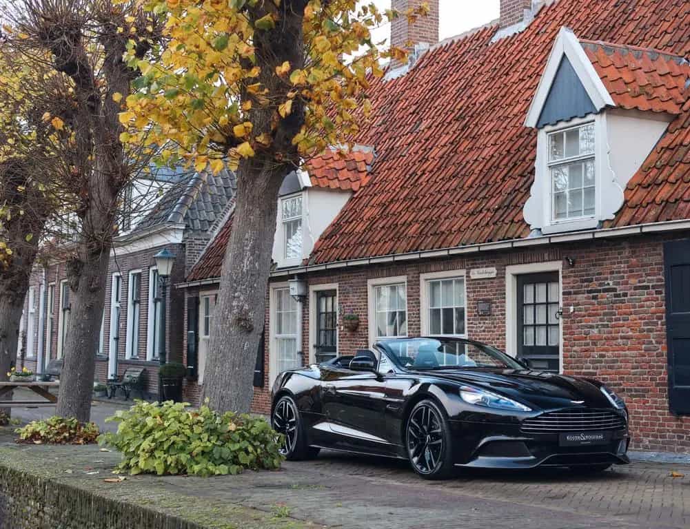 Aston Martin Vanquish Volante | Carbon - B&O - Camera 05/2017-photo-21