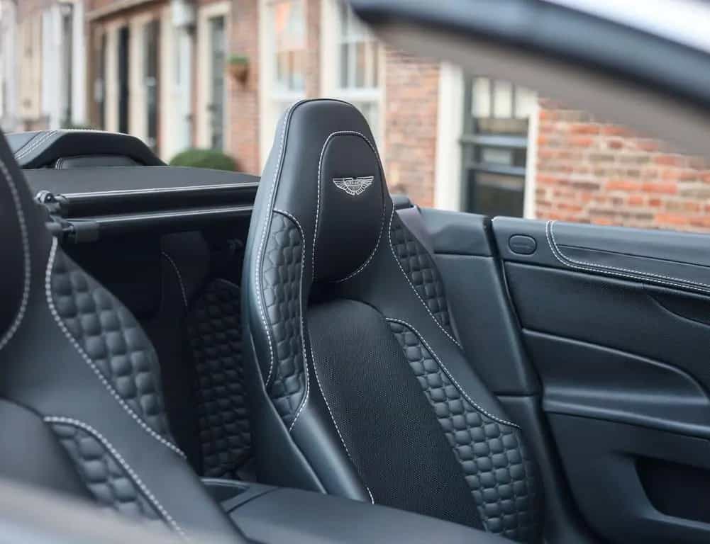 Aston Martin Vanquish Volante | Carbon - B&O - Camera 05/2017-photo-4