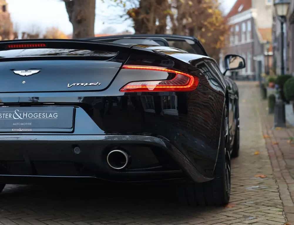 Aston Martin Vanquish Volante | Carbon - B&O - Camera 05/2017-photo-7