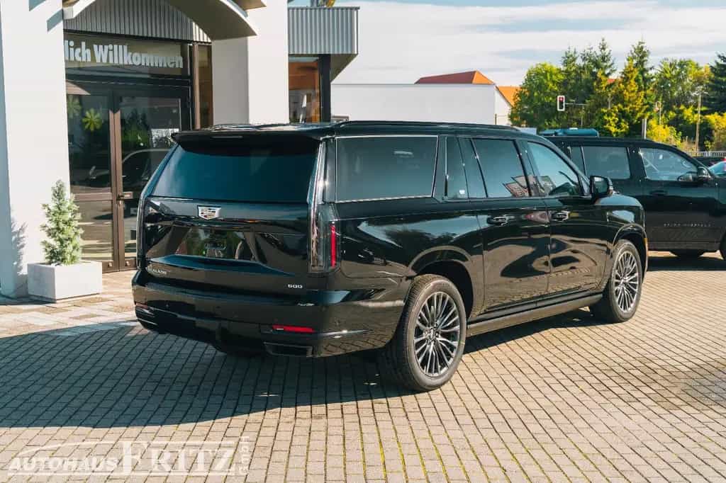 Cadillac Escalade ESV Sport Platinum - 6,2l V8 TV MY26 null-photo-2