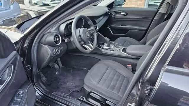 Alfa Romeo Giulia ROMEO Giulia 2.2 Turbodiesel 160 CV AT8 Bus 02/2020-photo-5