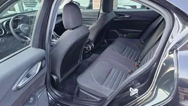 Alfa Romeo Giulia ROMEO Giulia 2.2 Turbodiesel 160 CV AT8 Bus 02/2020-photo-6